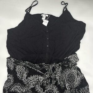 LASCANA Two-In-One Romper in Black/White